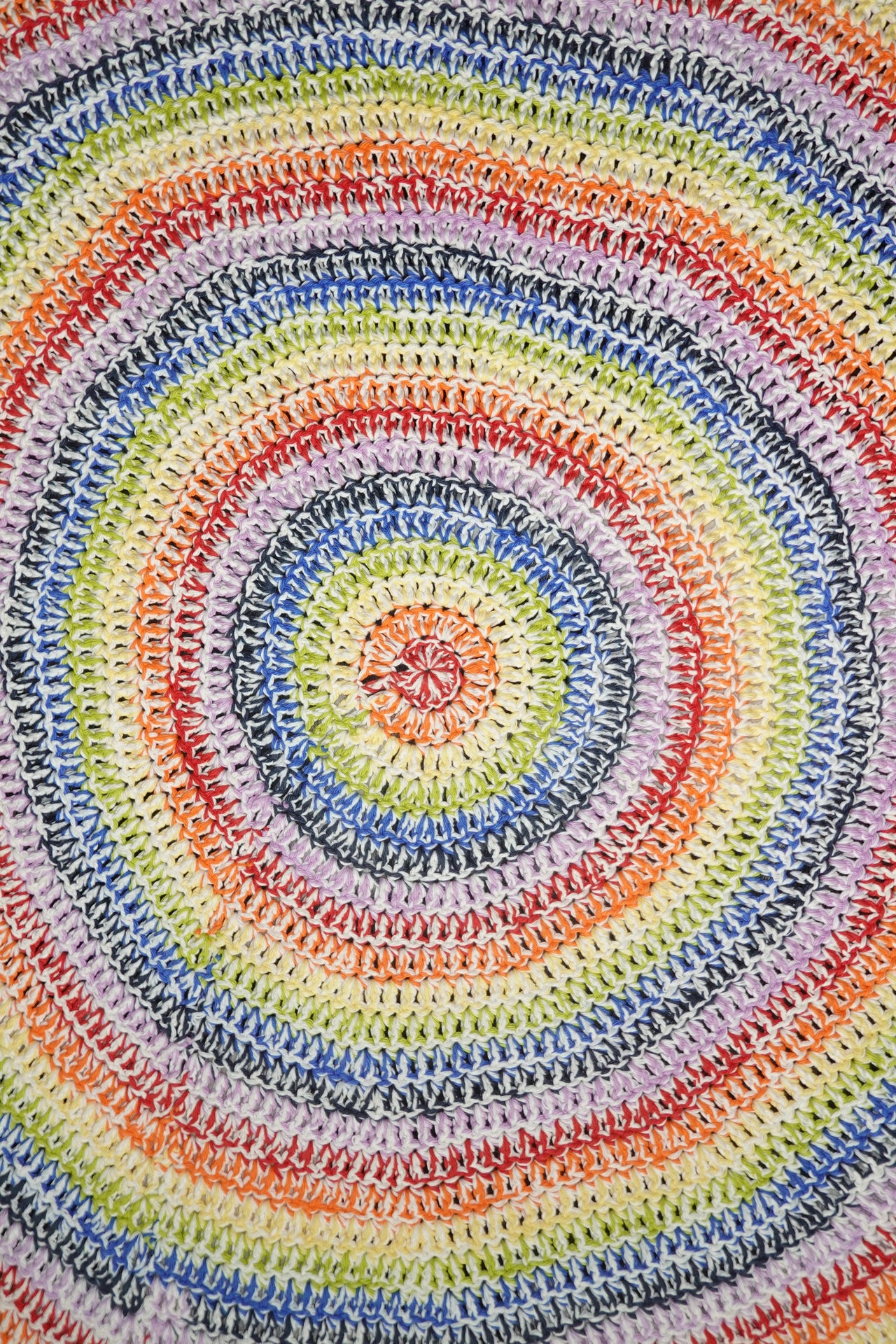 ROUND RAINBOW RUG