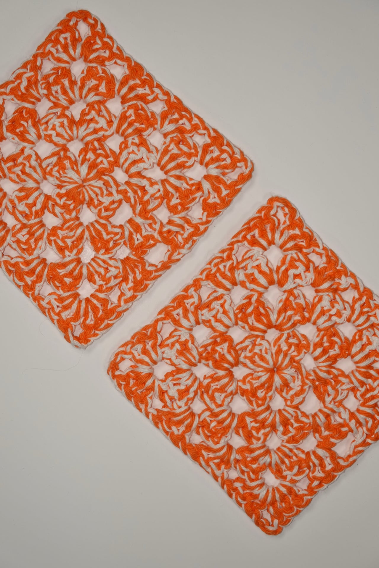 Pot Holder Set (White/Orange)