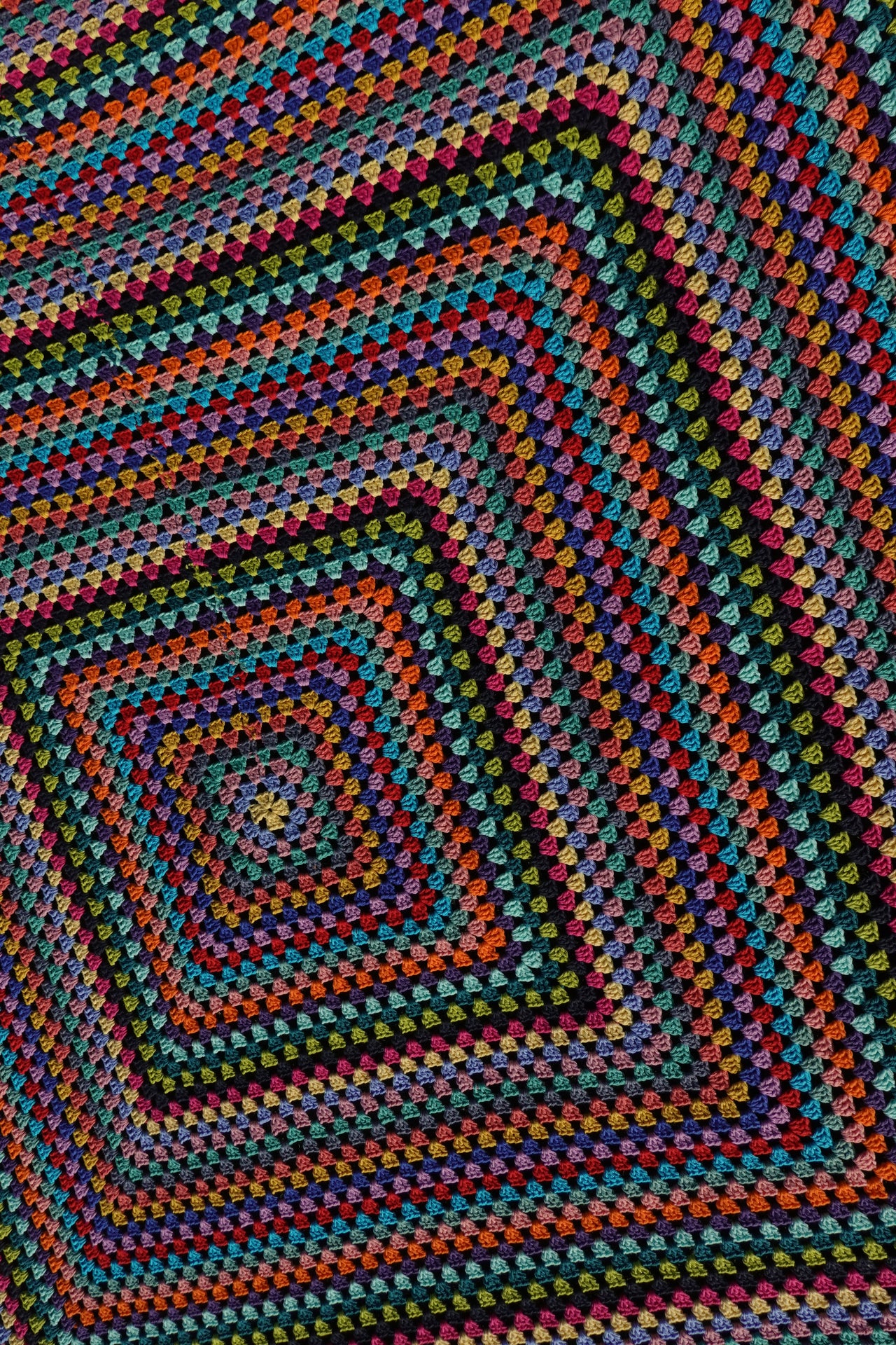 Granny Square Blanket (Multicolor)