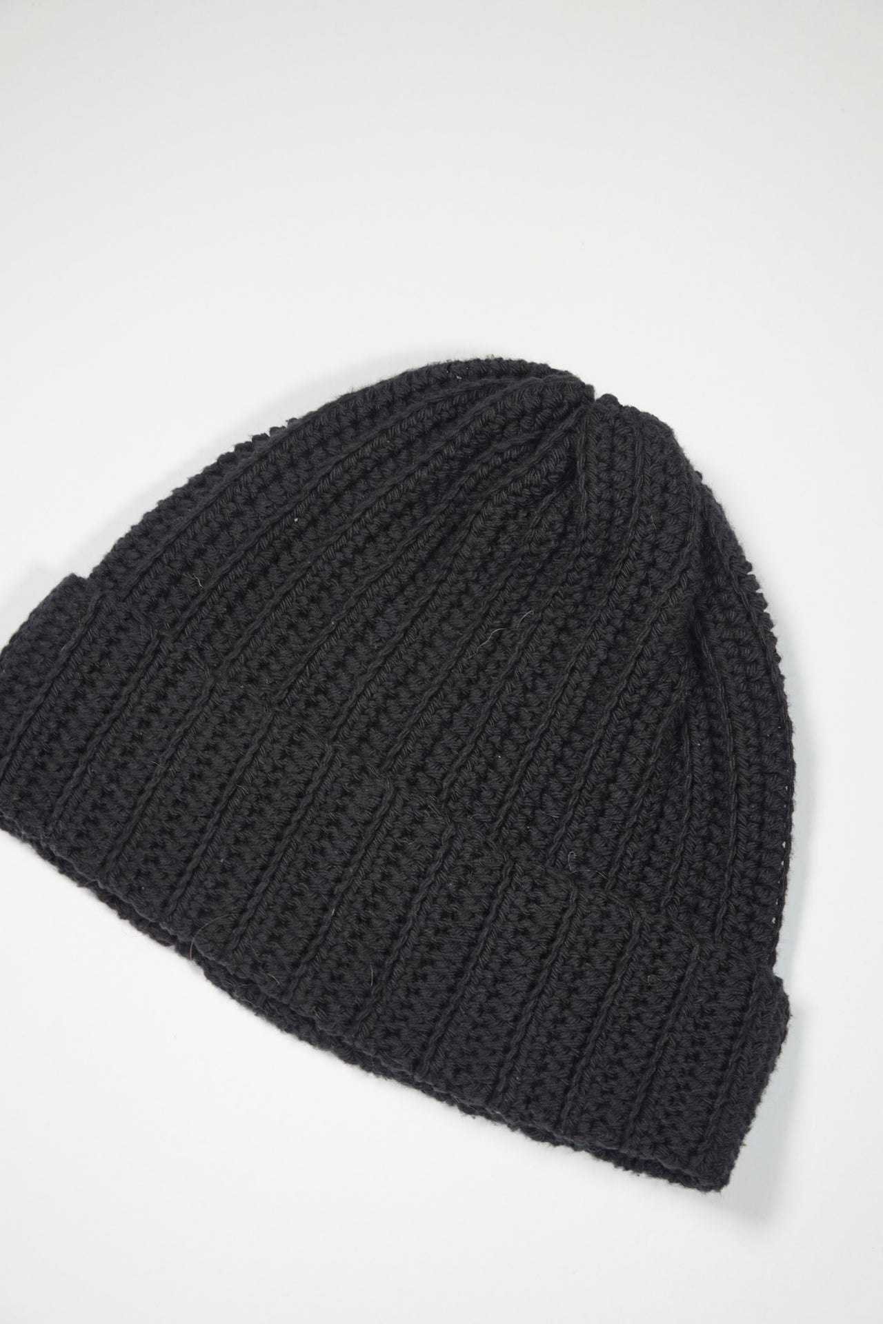 BLACK BEANIE